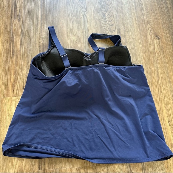 Lands' End Women Tankini Swimsuit 20W Navy Blue Built In Underwire Bra Ruched - Picture 2 of 4